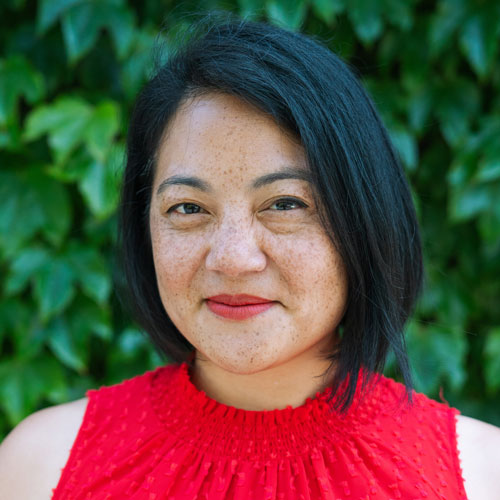 Elaine-Lin-Hering_5x5_Photo-Credit-Cat-Coppenrath